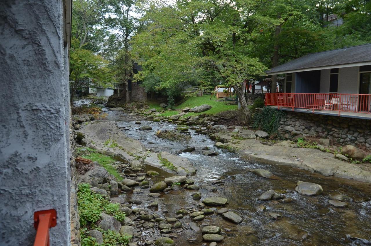 Zoders Inn And Suites Gatlinburg Quarto foto